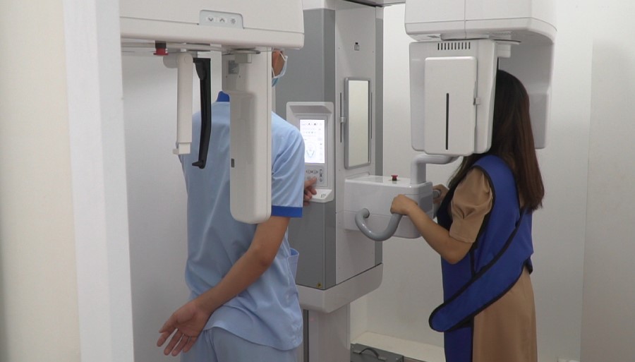 6 Bước Quy Trình Cấy Ghép Implant Chuẩn Y Khoa 2 benh_nhan_chup_ct